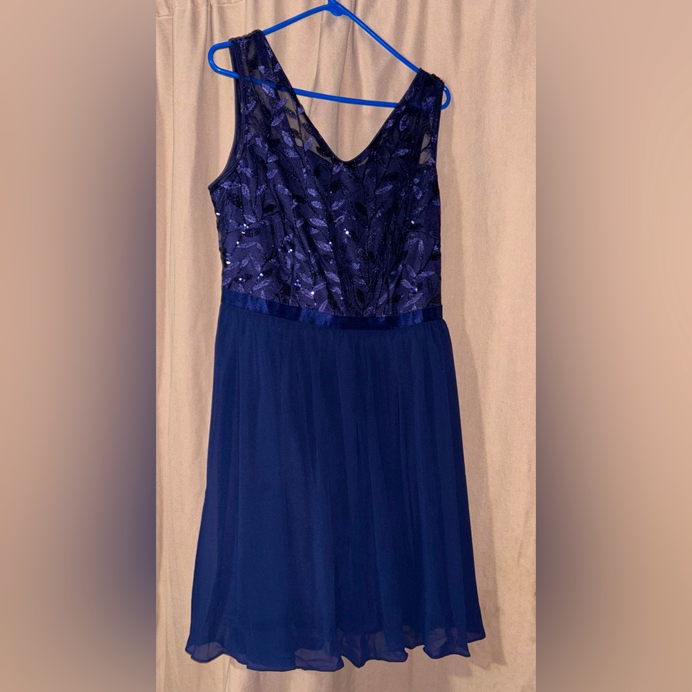 UNWORN, 2XL, MODECRUSH NAVY LACE DRESS